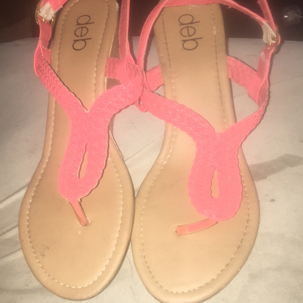 deb’s heels